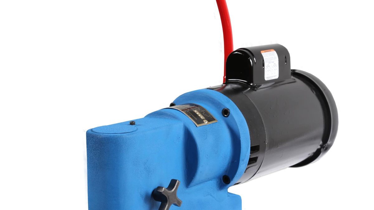 trace-a-punch-nibbler-1-